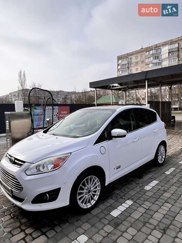 Минивэн Ford C-Max 2012 в Южном