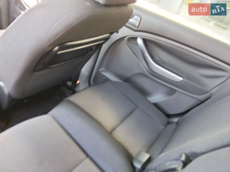 Минивэн Ford C-Max 2009 в Луцке фото 8 Минивэн Ford C-Max 2009 в Луцке