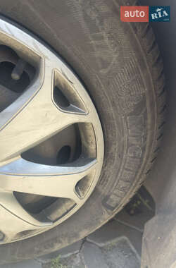 Мінівен Ford C-Max 2011 в 