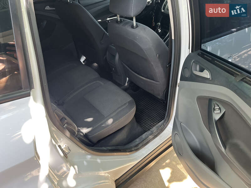Минивэн Ford C-Max 2014 в Рени