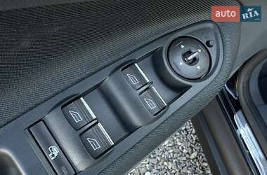 Мінівен Ford C-Max 2013 в 