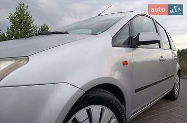Мінівен Ford C-Max 2005 в 