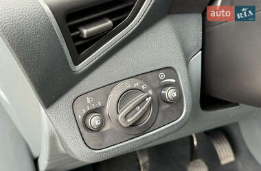 Минивэн Ford C-Max 2011 в 