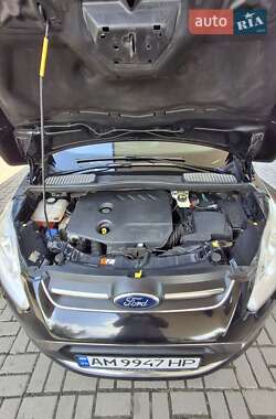 Минивэн Ford C-Max 2011 в 