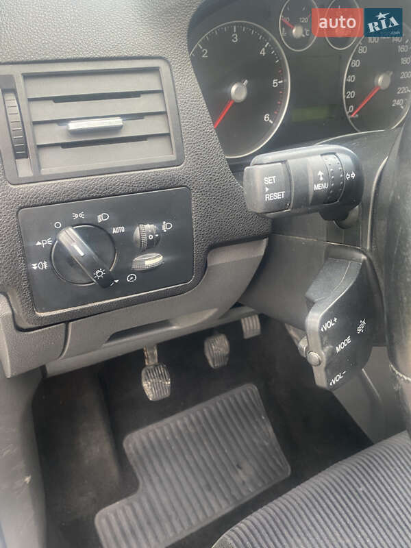 Минивэн Ford C-Max 2004 в Ковеле