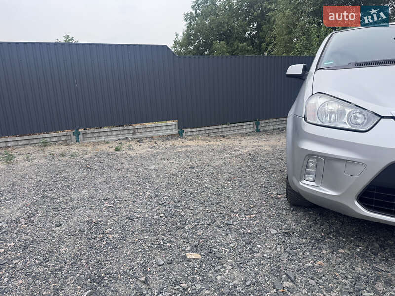 Минивэн Ford C-Max 2010 в Звенигородке