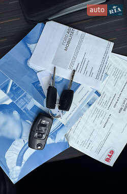 Мінівен Ford C-Max 2010 в 