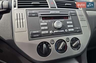 Мінівен Ford C-Max 2010 в 