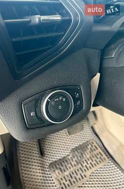 Минивэн Ford C-Max 2015 в 