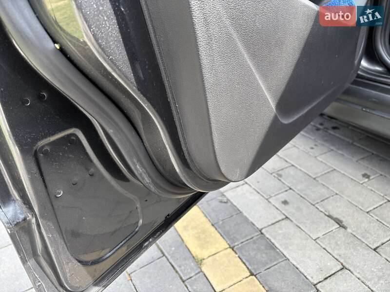 Минивэн Ford C-Max 2015 в Одессе