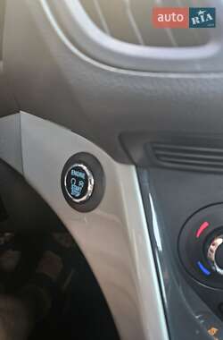 Минивэн Ford C-Max 2015 в 