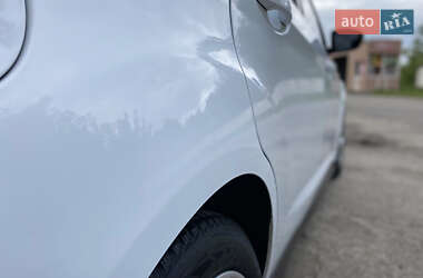 Мінівен Ford C-Max 2013 в 