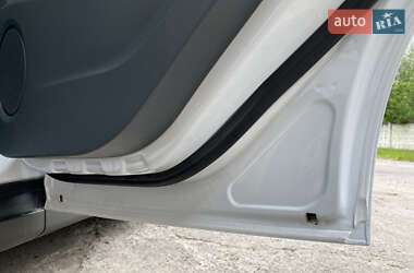 Мінівен Ford C-Max 2013 в 