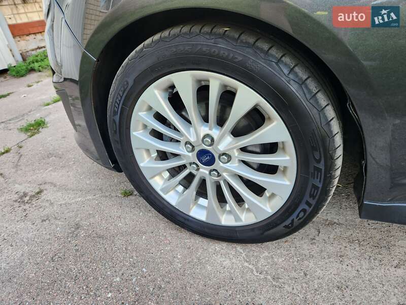 Минивэн Ford C-Max 2017 в Киеве