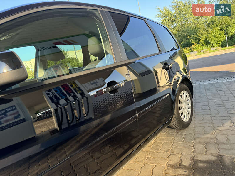 Минивэн Ford C-Max 2010 в Дрогобыче