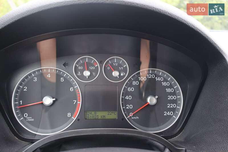 Минивэн Ford C-Max 2006 в Черняхове