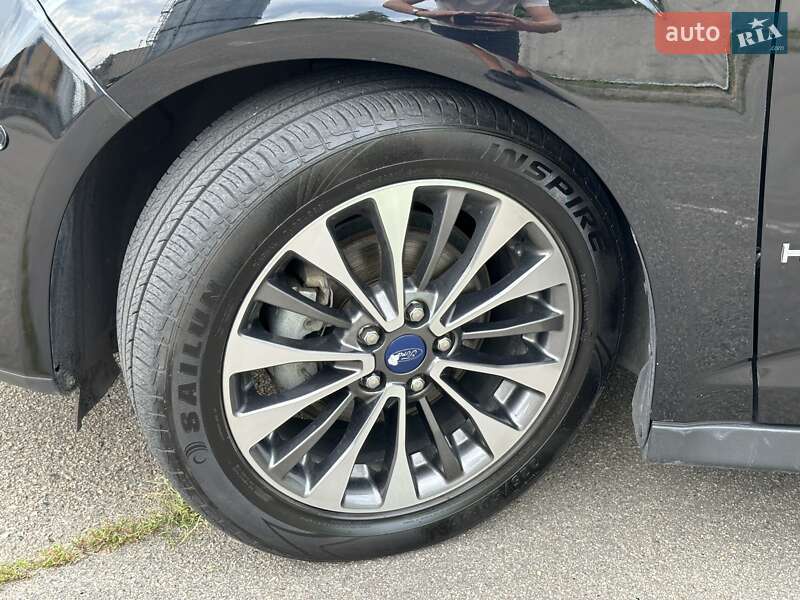 Мінівен Ford C-Max 2017 в Києві