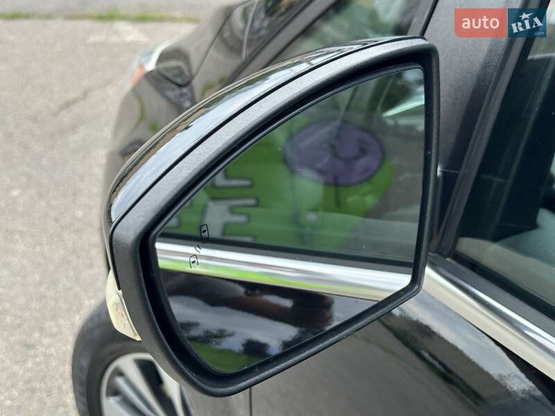 Мінівен Ford C-Max 2017 в Києві