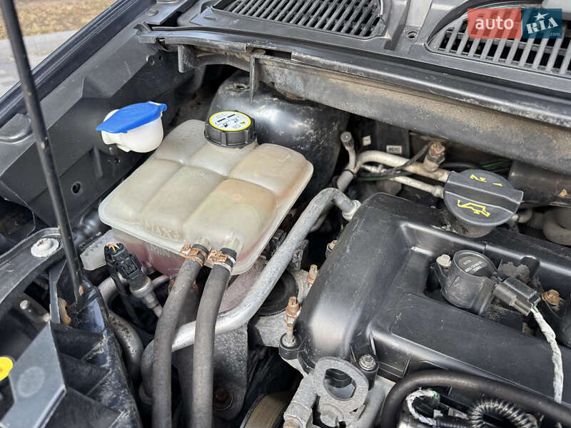 Мінівен Ford C-Max 2008 в Лубнах