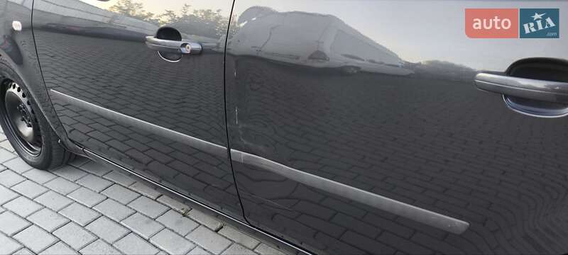 Минивэн Ford C-Max 2006 в Мукачево