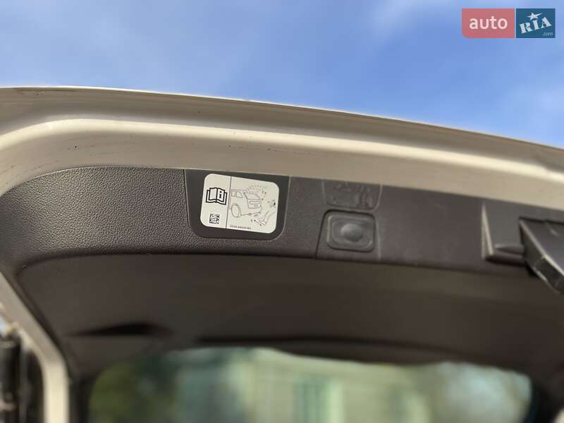 Мінівен Ford C-Max 2013 в Володимирі