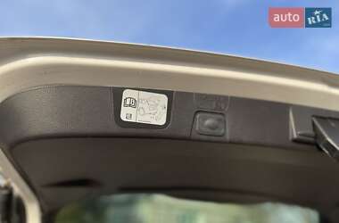 Минивэн Ford C-Max 2013 в 