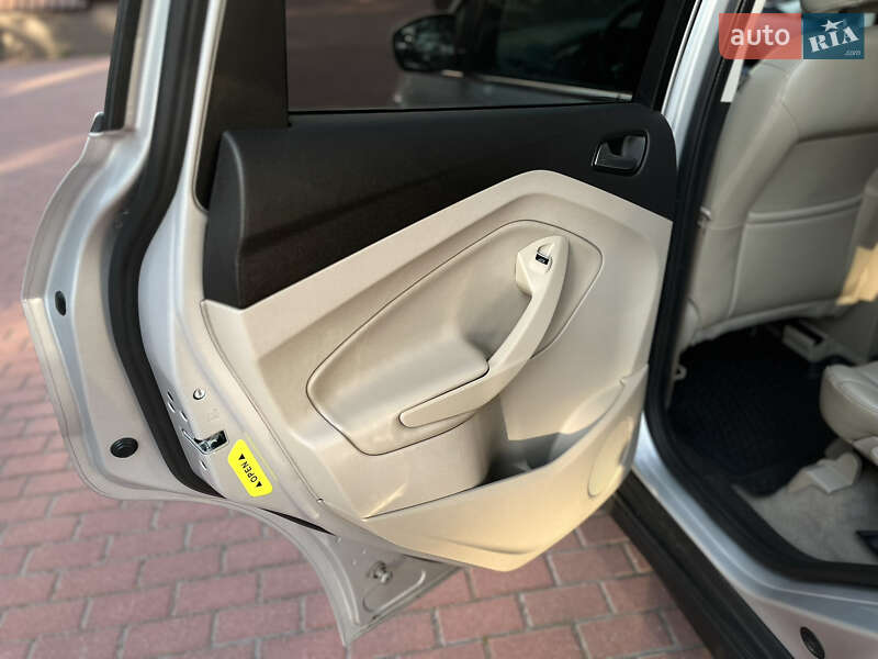 Мінівен Ford C-Max 2015 в Рівному фото 58 Мінівен Ford C-Max 2015 в Рівному