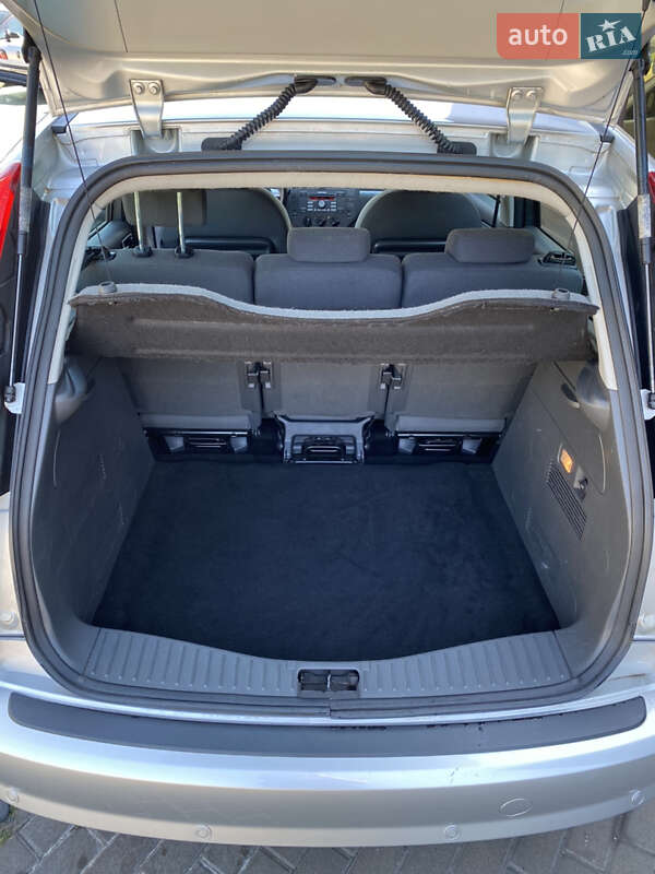 Минивэн Ford C-Max 2009 в Ровно