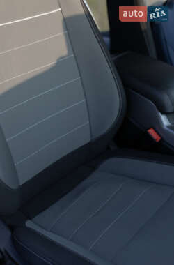 Минивэн Ford C-Max 2015 в 
