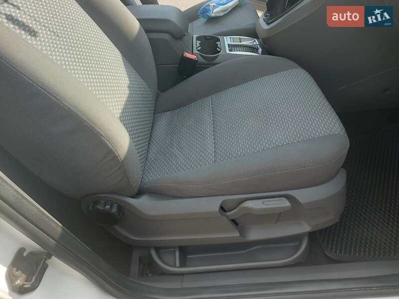Минивэн Ford C-Max 2006 в Киеве