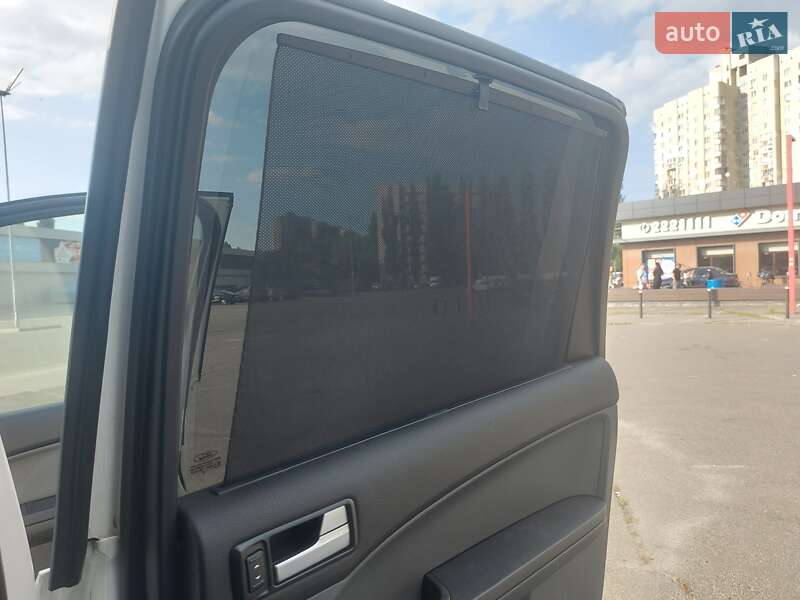 Минивэн Ford C-Max 2006 в Киеве