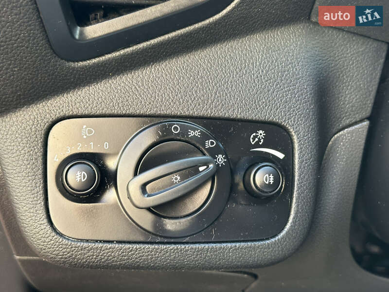 Мінівен Ford C-Max 2016 в Івано-Франківську