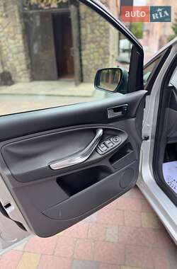 Мінівен Ford C-Max 2009 в 