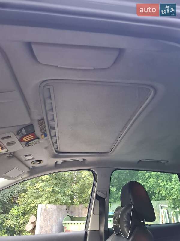 Мінівен Ford C-Max 2004 в Києві