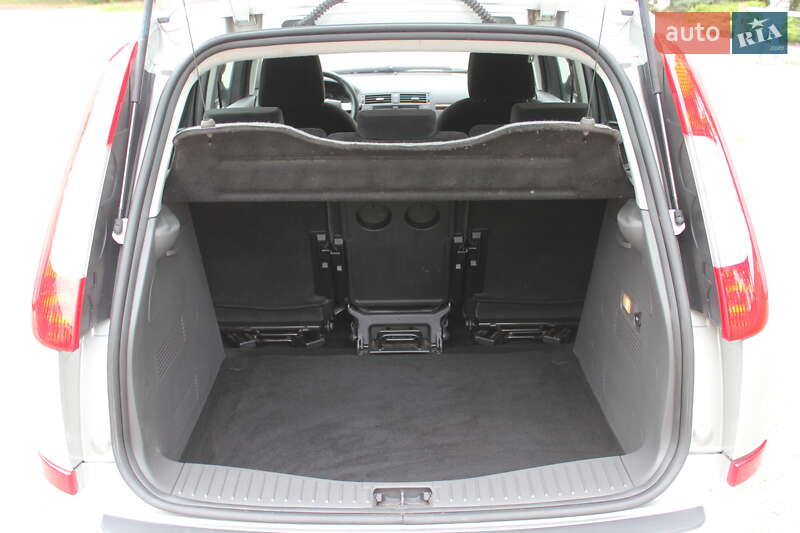 Минивэн Ford C-Max 2006 в Днепре