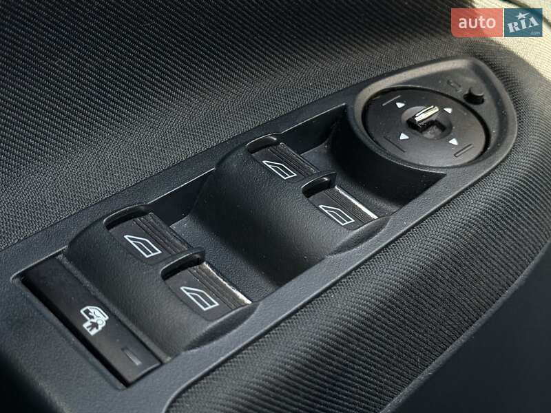 Мінівен Ford C-Max 2013 в Києві