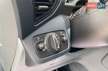 Минивэн Ford C-Max 2011 в 