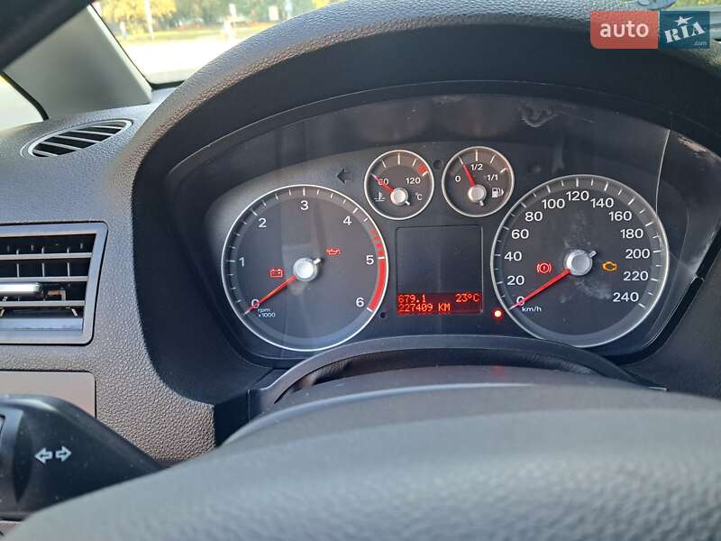 Минивэн Ford C-Max 2007 в Полтаве фото 12 Минивэн Ford C-Max 2007 в Полтаве