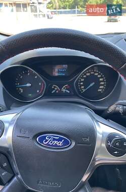 Минивэн Ford C-Max 2013 в 
