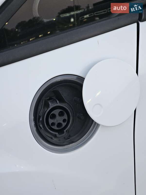 Минивэн Ford C-Max 2017 в Днепре фото 16 Минивэн Ford C-Max 2017 в Днепре