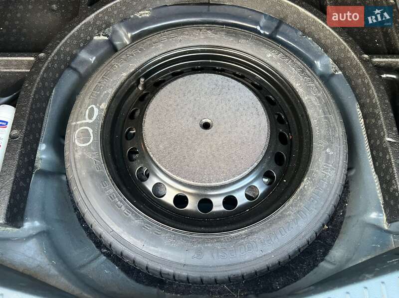 Минивэн Ford C-Max 2013 в Сваляве