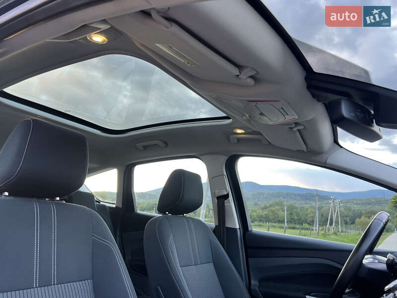 Минивэн Ford C-Max 2013 в Сваляве