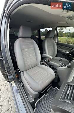 Минивэн Ford C-Max 2009 в 