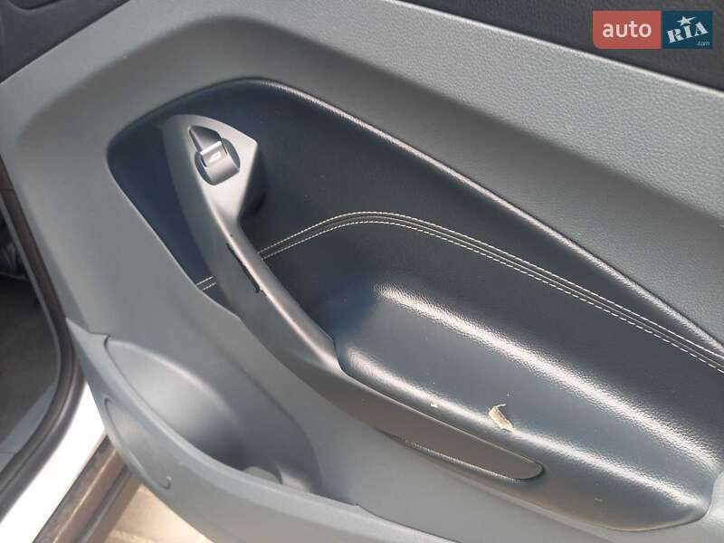 Мінівен Ford C-Max 2013 в Черкасах фото 13 Мінівен Ford C-Max 2013 в Черкасах