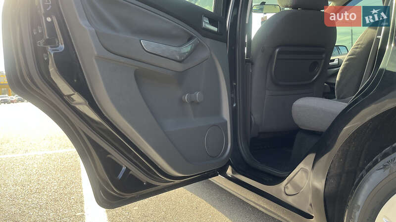 Минивэн Ford C-Max 2008 в Киеве