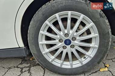 Минивэн Ford C-Max 2016 в 