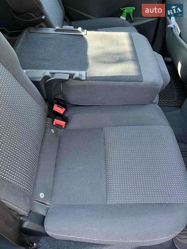 Минивэн Ford C-Max 2015 в Киеве