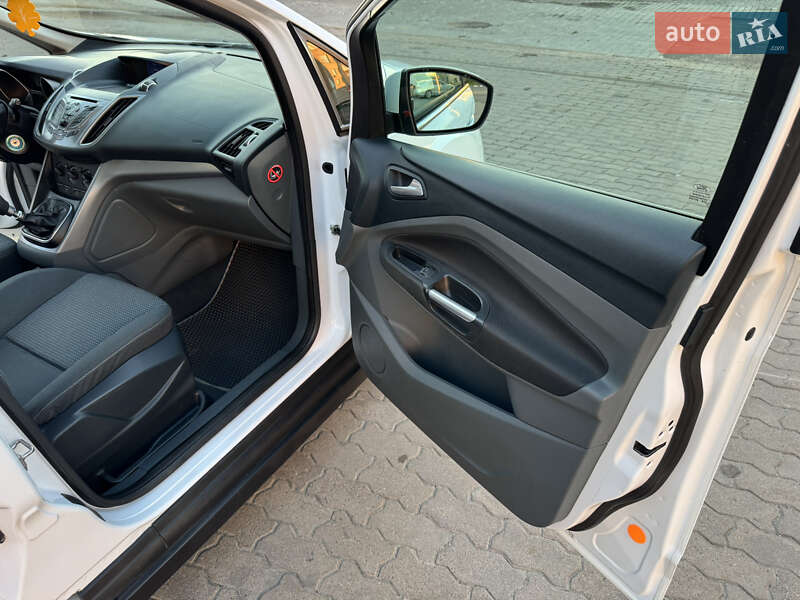 Минивэн Ford C-Max 2011 в Стрые