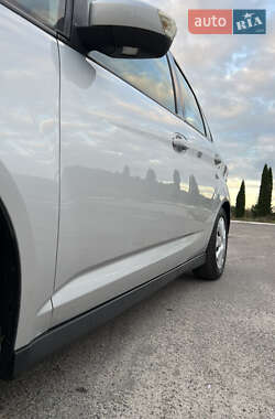 Мінівен Ford C-Max 2011 в 