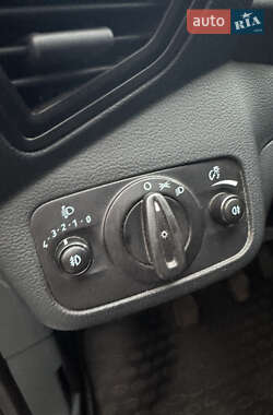 Минивэн Ford C-Max 2012 в 